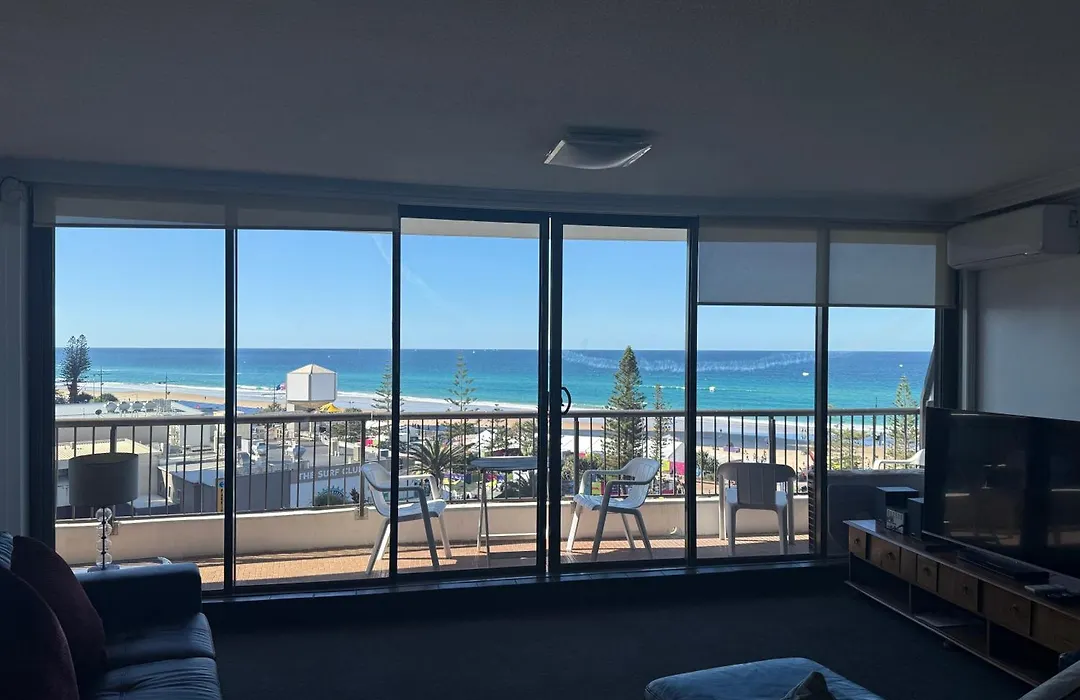 Surfers International Apartments-1